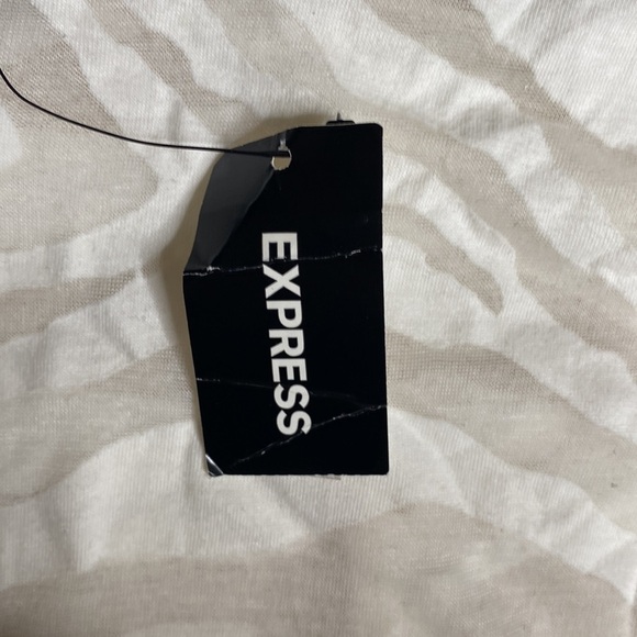 Express T shirt Crème Size Small - Picture 3 of 8